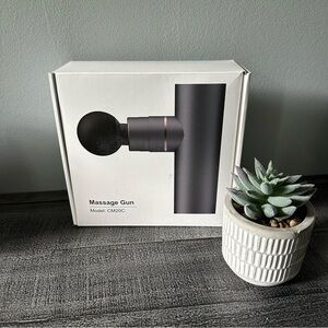 ✨Host Pick✨ Mini Massage Gun model CM20C NIB